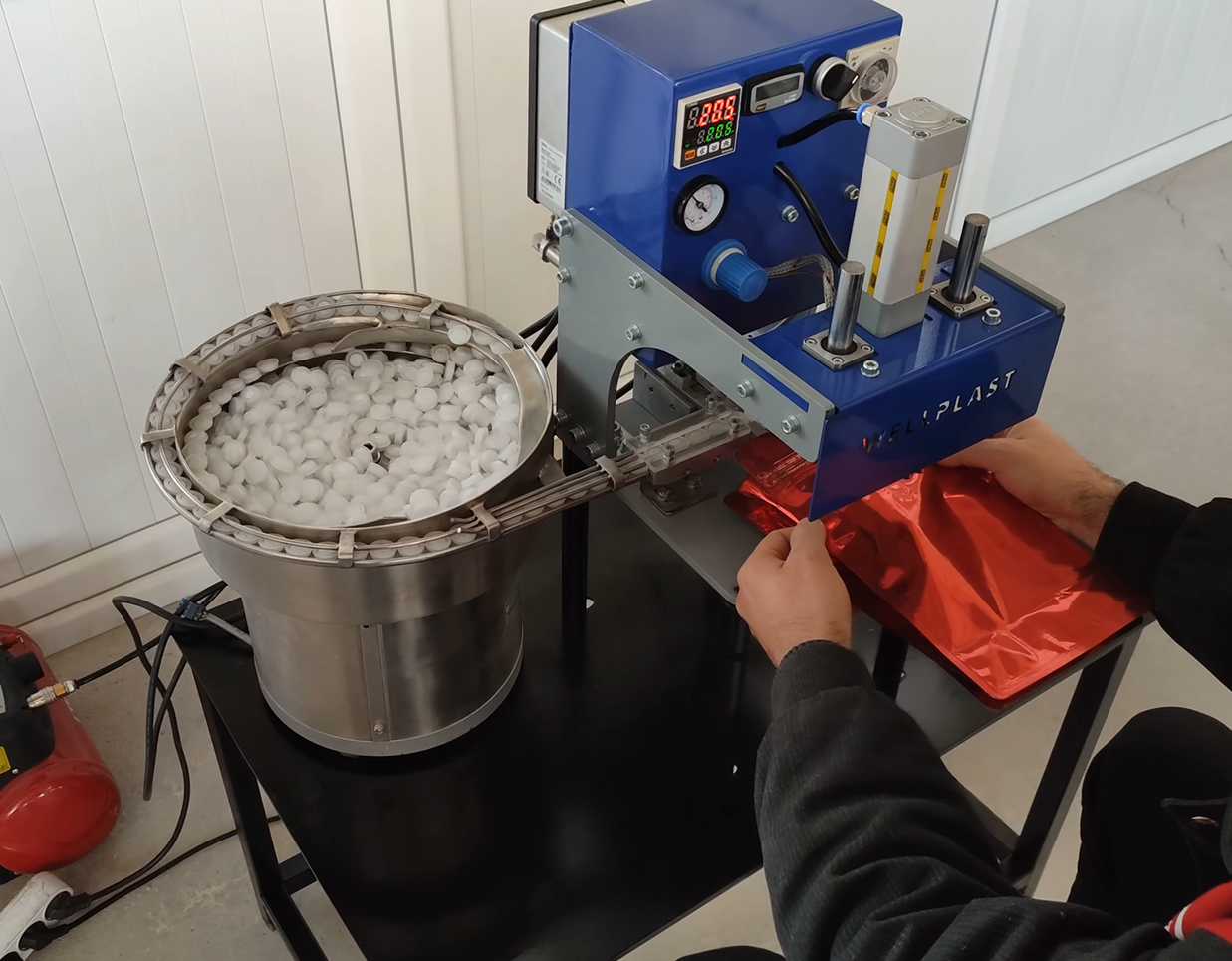 Yarı Otomatik Valf Montaj Makinesi